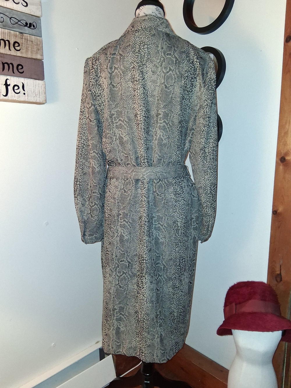 Leslie Fay Vintage Snake Skin Print Dress - Rare Find - Picture 9 of 13